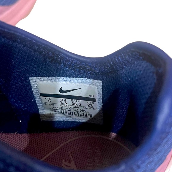 Nike Womens Air Motion 2 Navy Blue & Pink Running Shoes Sneakers Size 6 - Picture 5 of 5